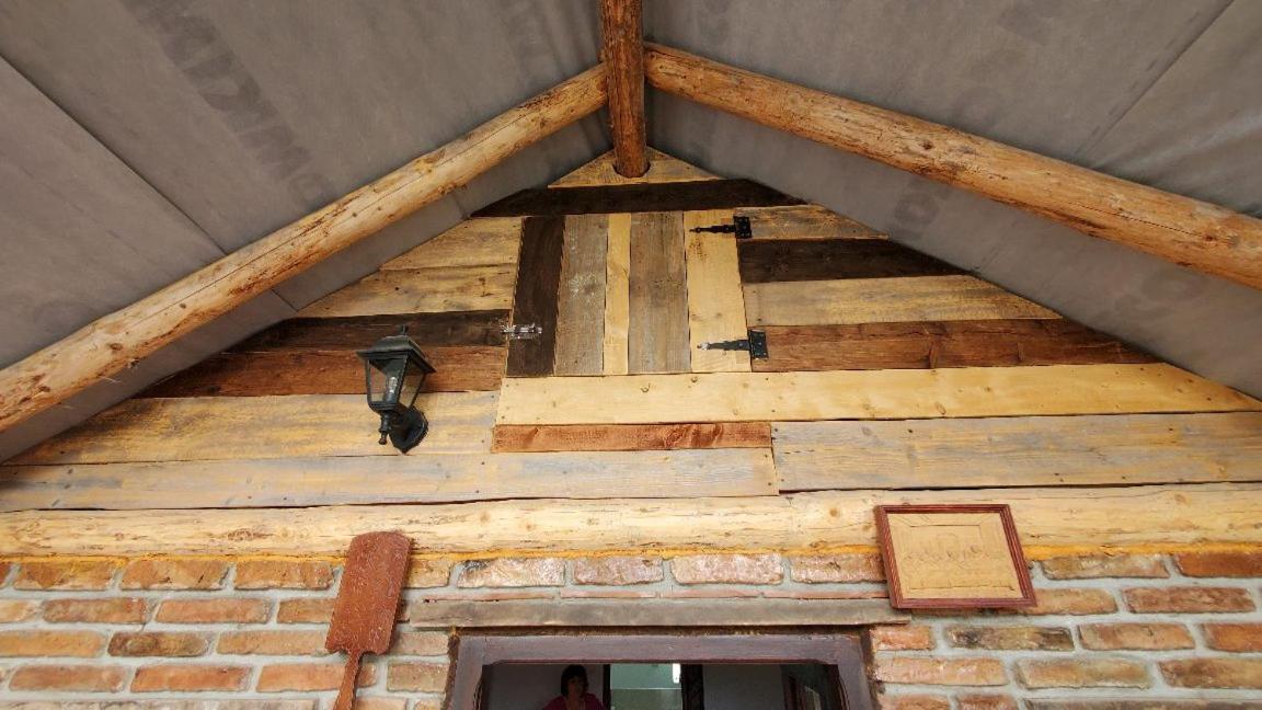 Casa Rustic Feher & Fekete Vendeghazak Sovata Eksteriør billede