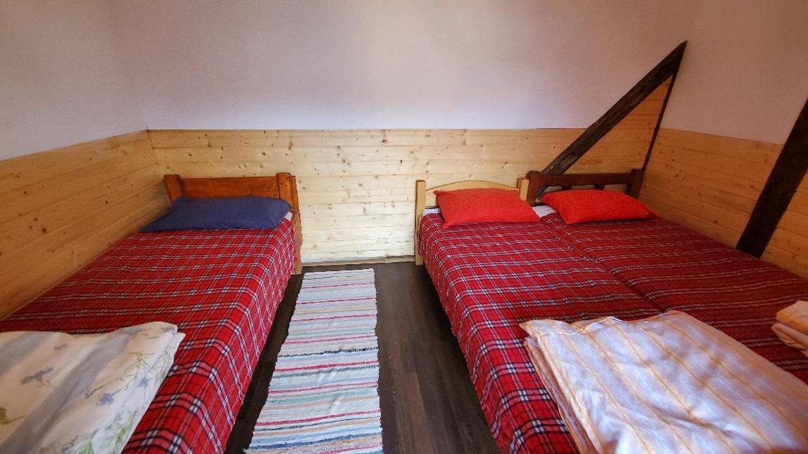 Casa Rustic Feher & Fekete Vendeghazak Sovata Eksteriør billede