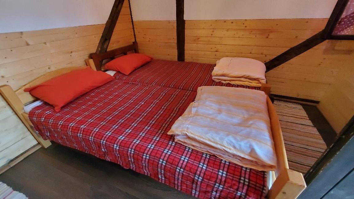 Casa Rustic Feher & Fekete Vendeghazak Sovata Eksteriør billede