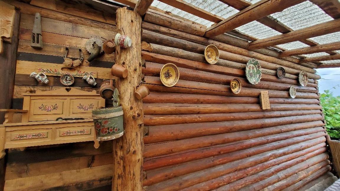 Casa Rustic Feher & Fekete Vendeghazak Sovata Eksteriør billede
