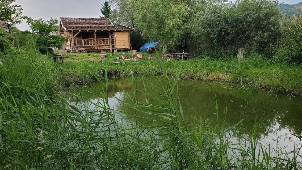Casa Rustic Feher & Fekete Vendeghazak Sovata Eksteriør billede