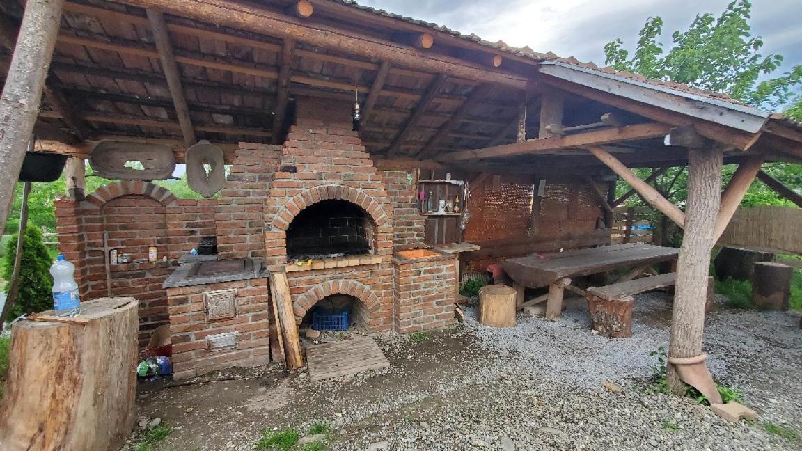 Casa Rustic Feher & Fekete Vendeghazak Sovata Eksteriør billede