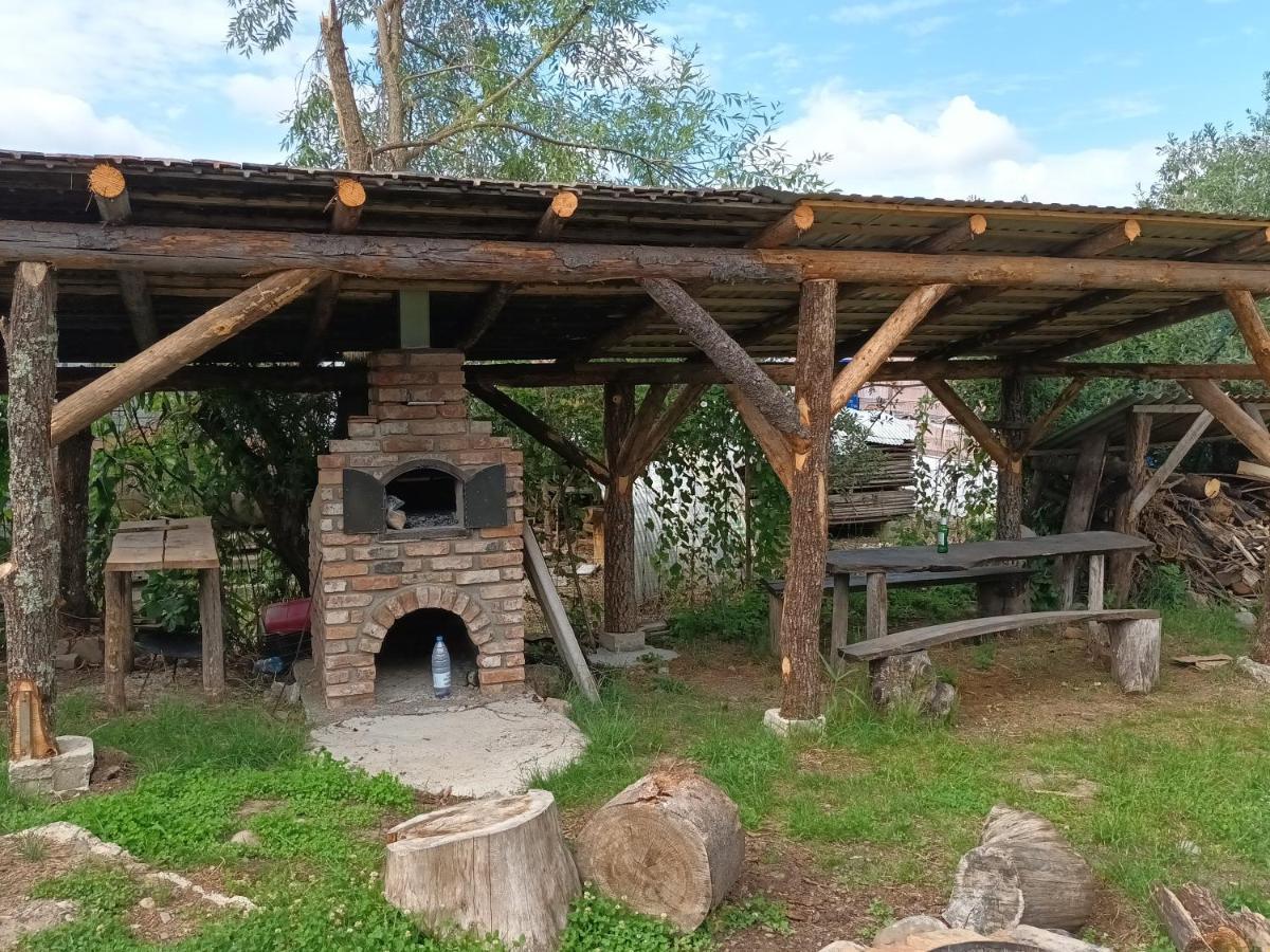 Casa Rustic Feher & Fekete Vendeghazak Sovata Eksteriør billede