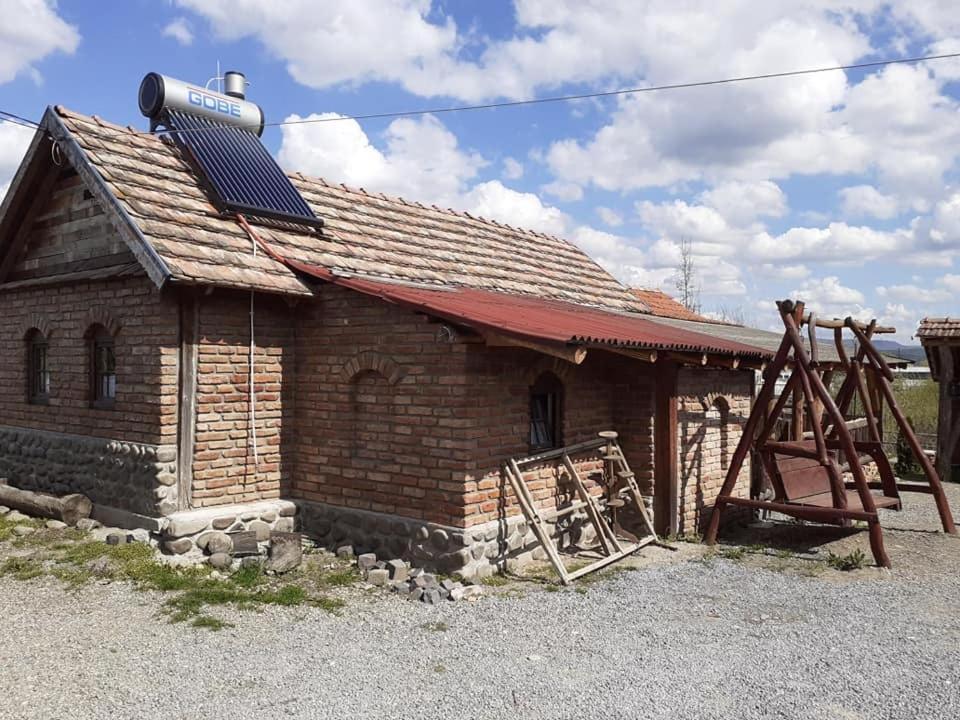 Casa Rustic Feher & Fekete Vendeghazak Sovata Eksteriør billede